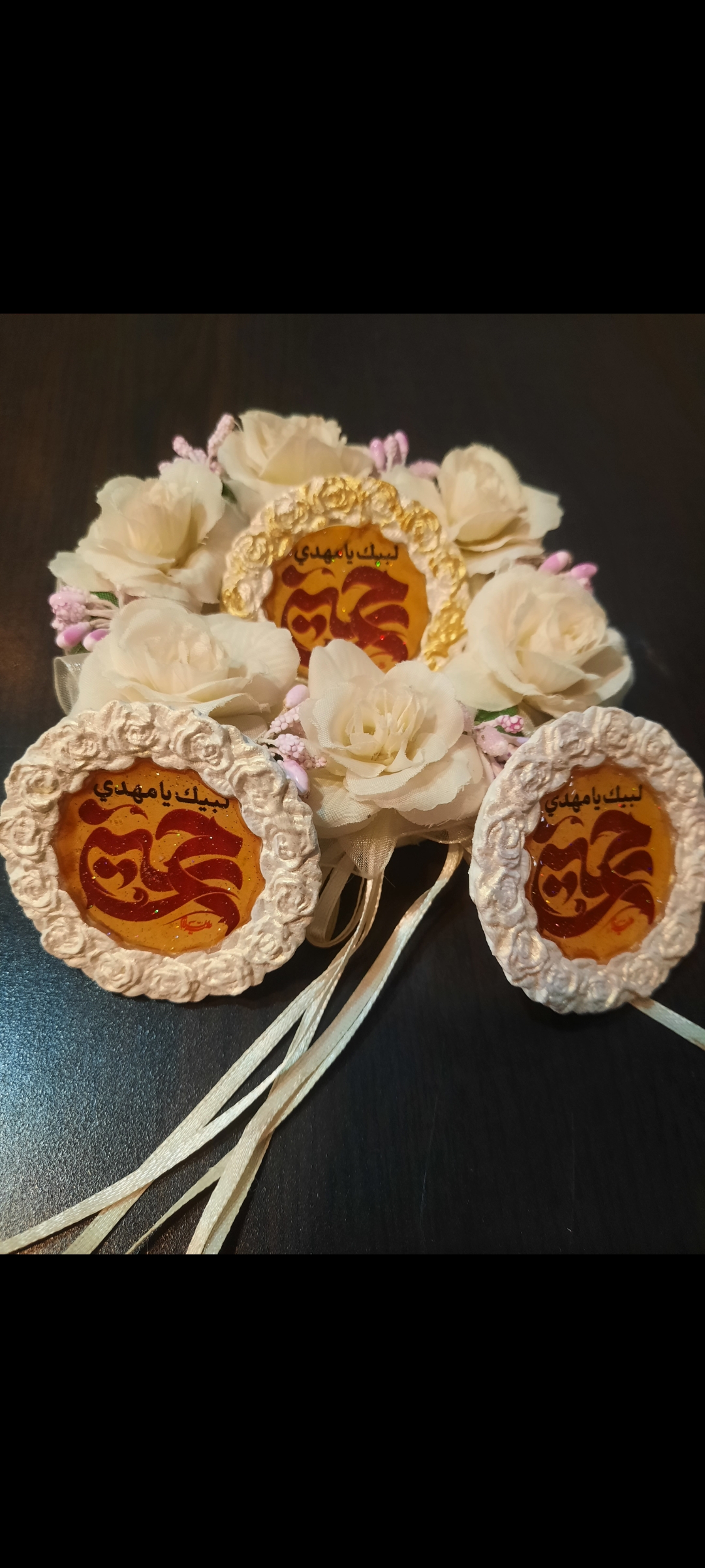 گیفت ها مذهبی امام حسین  با روکش  رزین و جنس سنگ مصنوعی و مگنت اهن ربایی